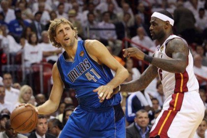 kaiyun-名场面回顾！诺维茨基谈詹韦“咳嗽门”：对我不尊重