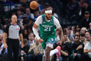 明天独行侠客战骑士 加福德&amp;克莱小概率出战 华盛顿存疑