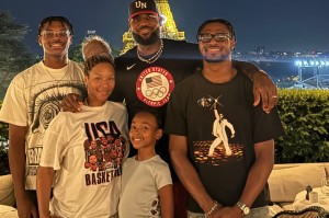 詹姆斯：确保接近100%状态进入训练营 若能与布莱斯同台不可思议