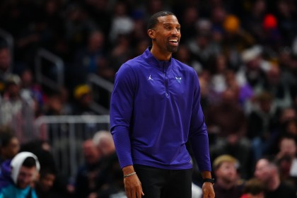 kaiyun-大胜魔术！黄蜂主帅：我们的沟通非常棒 这是球队不断成长的原因